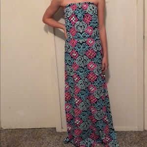 Lilly Marissa strapless maxi - Behind the gates.
